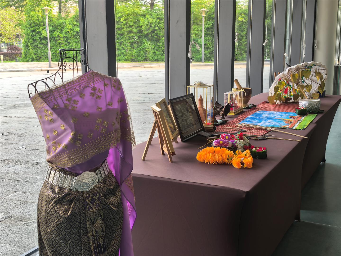 locale2221b30ba394f44b60ab19dc7553767