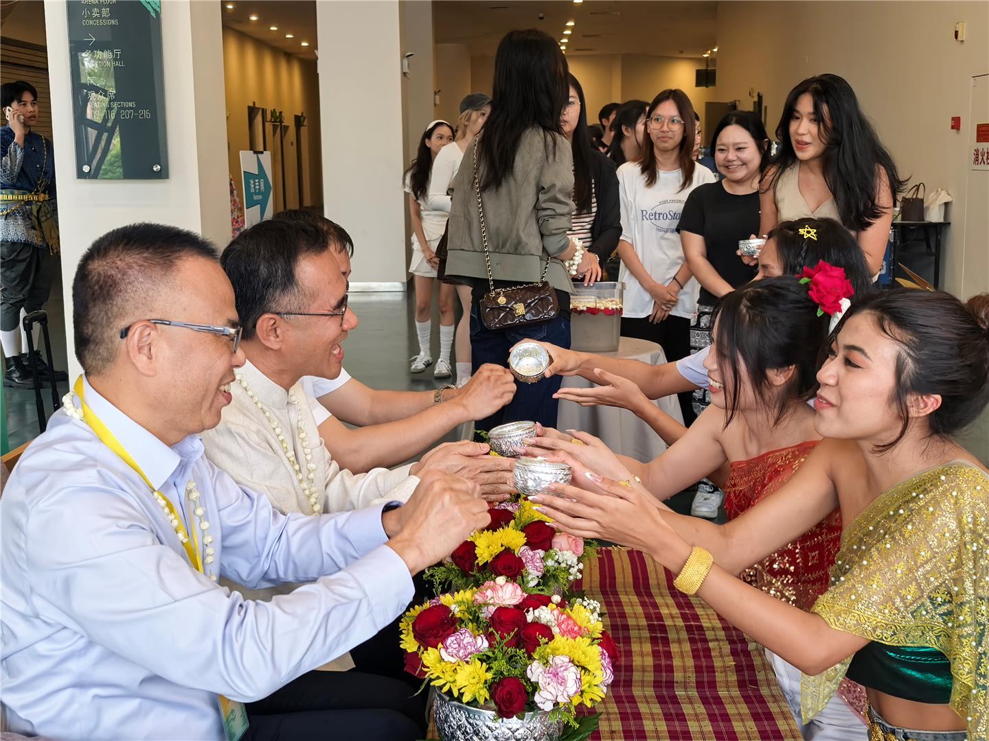 local0a915e764eed4d2cba61d101e2da8514